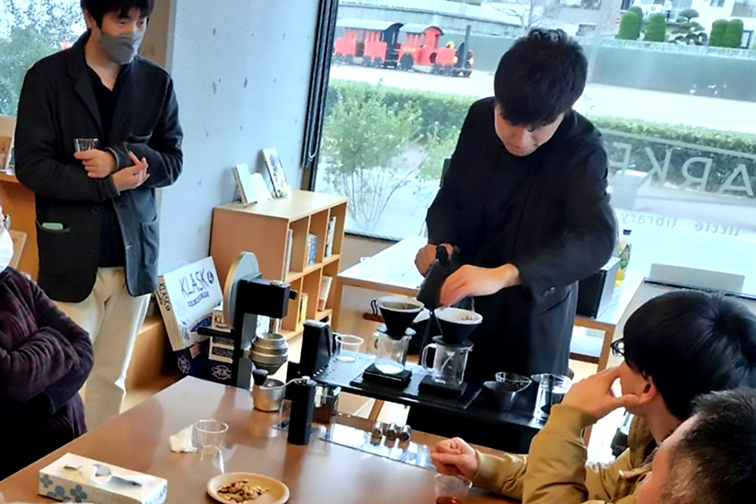 徳島のレンタルルーム、趣味のワークショップの様子